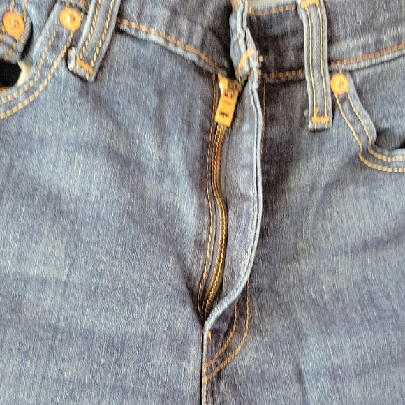 Levi's Men's Slim Jeans in Blue - Picture 6 of 6